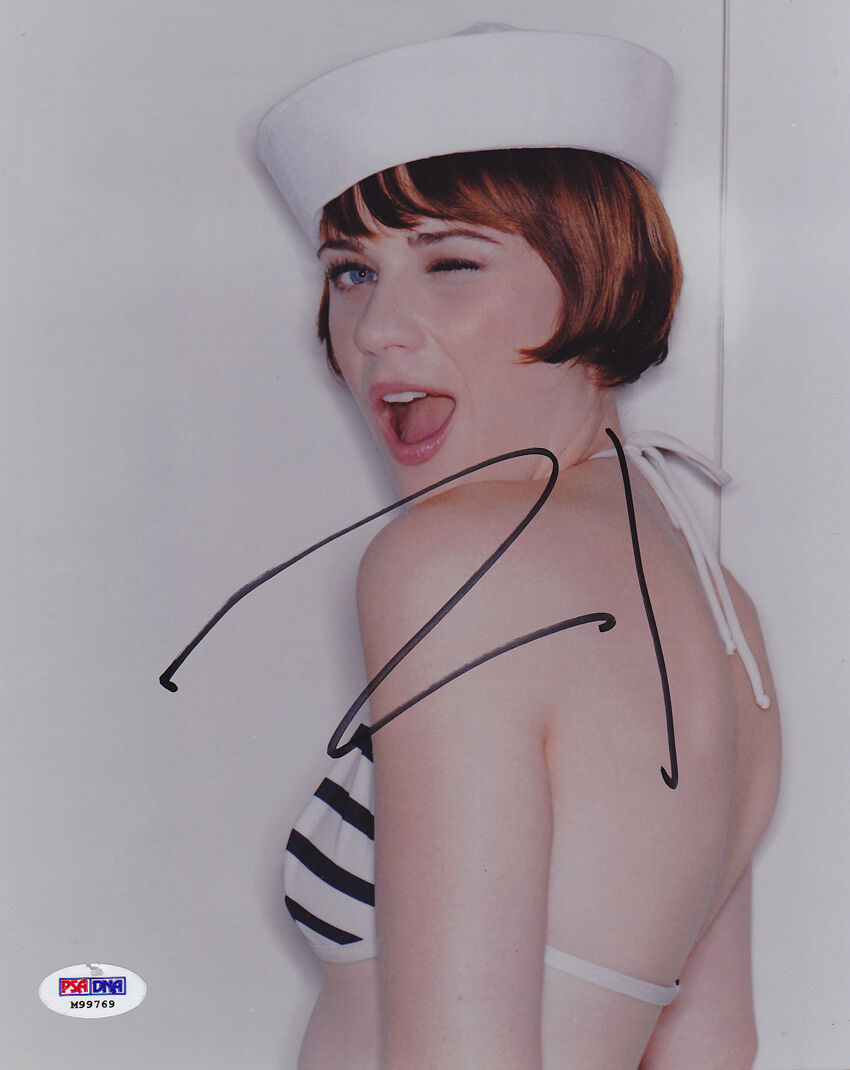 Zooey Deschanel SIGNED 8x10 Photo Poster painting Fox Jess Day New Girl PSA/DNA AUTOGRAPHED HOT