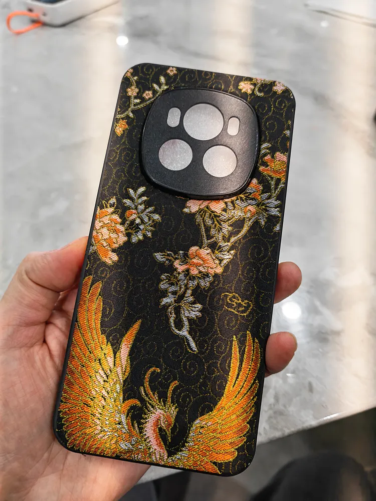 Black Gold Phoenix Song Jin Custom Phone Case | Quiet Strength & Eastern Aesthetic (Fits All Models)