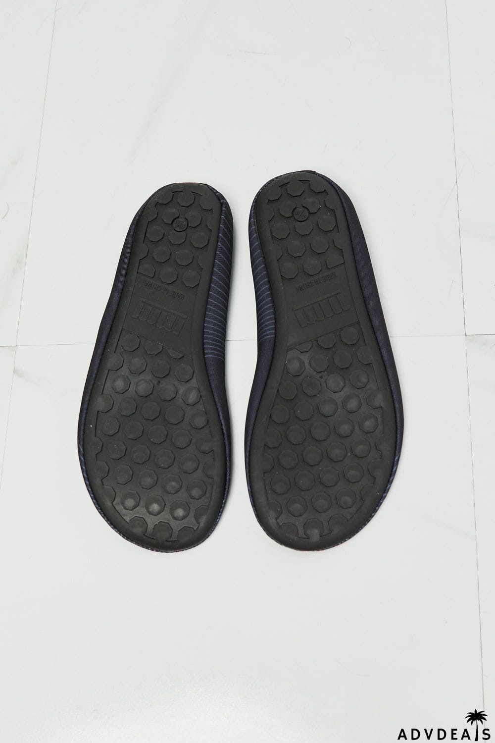 MMshoes On The Shore Water Shoes in Black