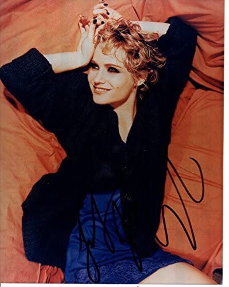 Jennifer Jason Leigh Signed Autographed Glossy 8x10 Photo Poster painting - COA Matching Holograms