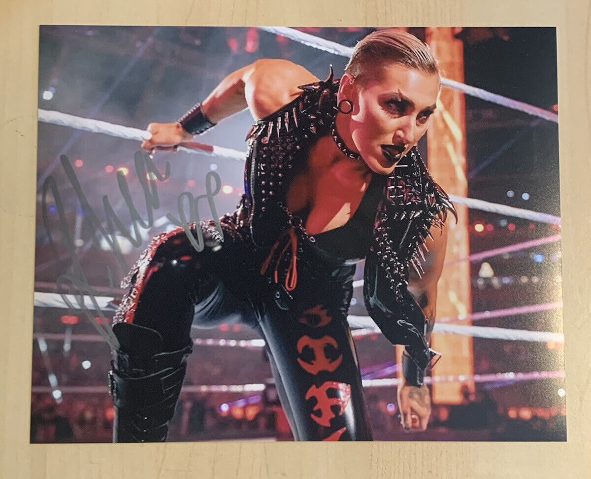 RHEA RIPLEY HAND SIGNED 8x10 Photo Poster painting WWE STAR AUTOGRAPHED AUTHENTIC COA