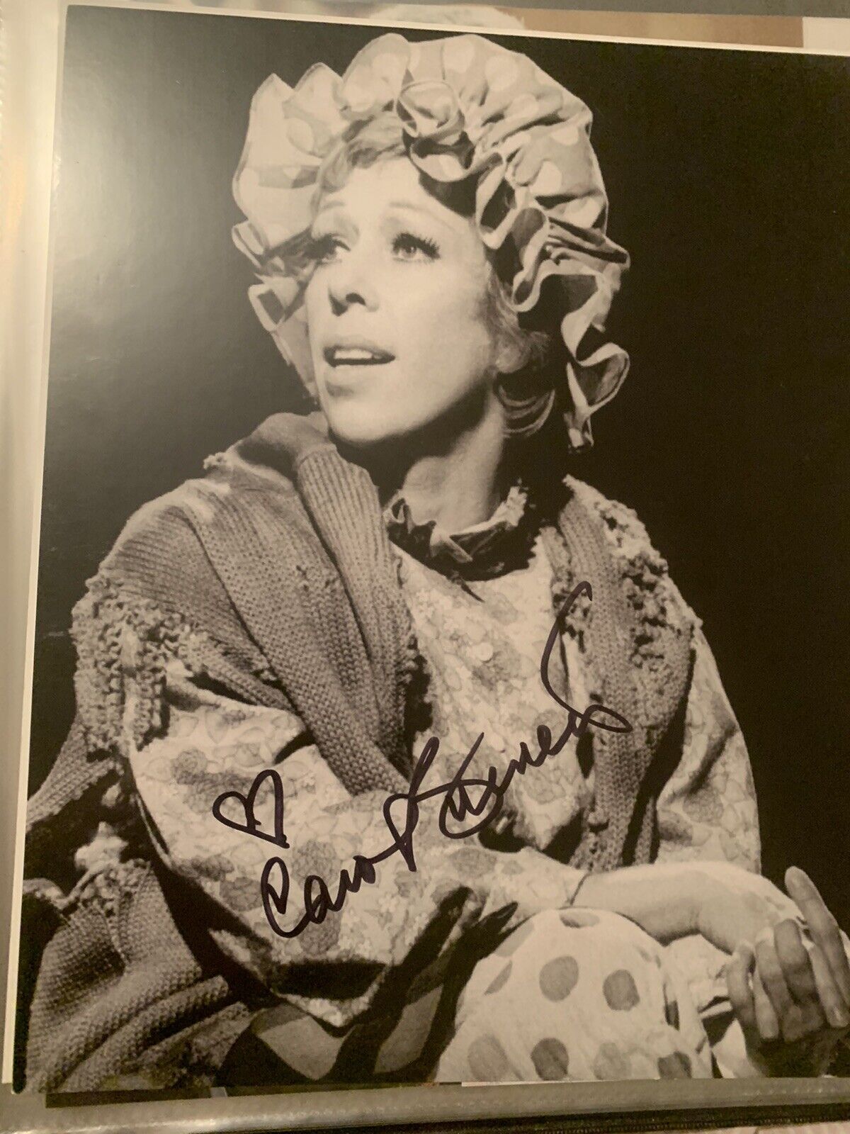 carol burnett Signed Auto 8x10 Pic Photo Poster painting