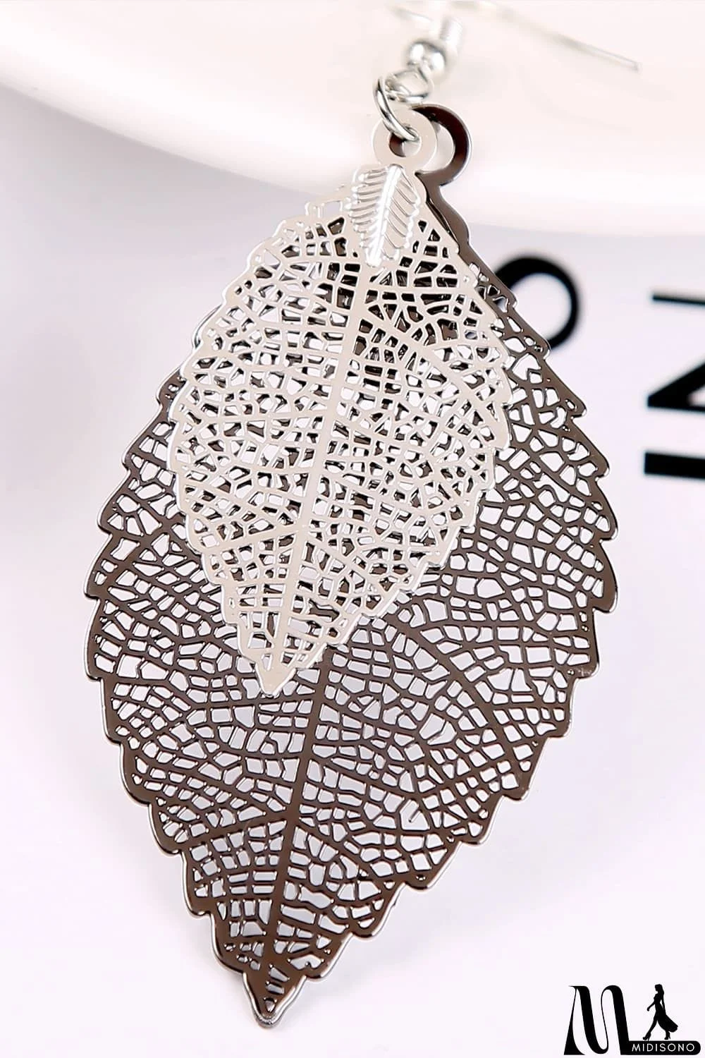 MidiSono - Leaf Shape Dangle Earrings