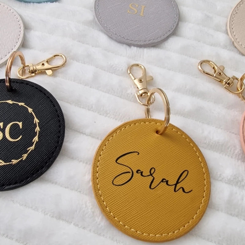 Elegant Minimalist Solid Color Pu Leather Unisex Keychain