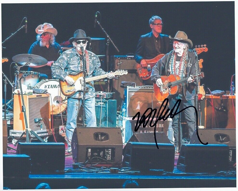 WILLIE NELSON hand-signed MERLE HAGGARD 2015 ONSTAGE color 8x10 authentic w/ COA