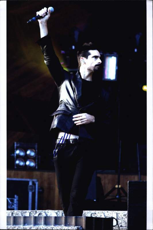 Backstreet Boys Kevin Richardson authentic signed 10X15 Photo Poster painting |CERT A0002