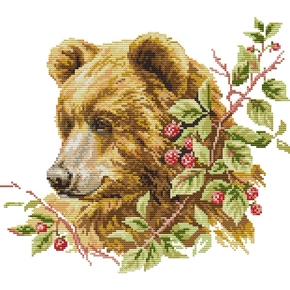 Медведь в малине