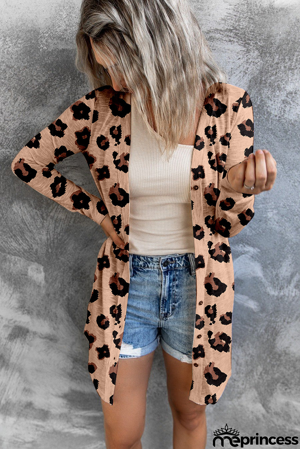 Trendy and Elegant Cardigan