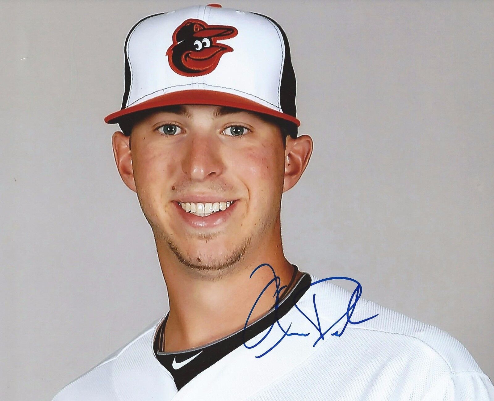 Signed 8x10 Oliver Drake Baltimore Orioles Autographed Photo Poster painting - COA