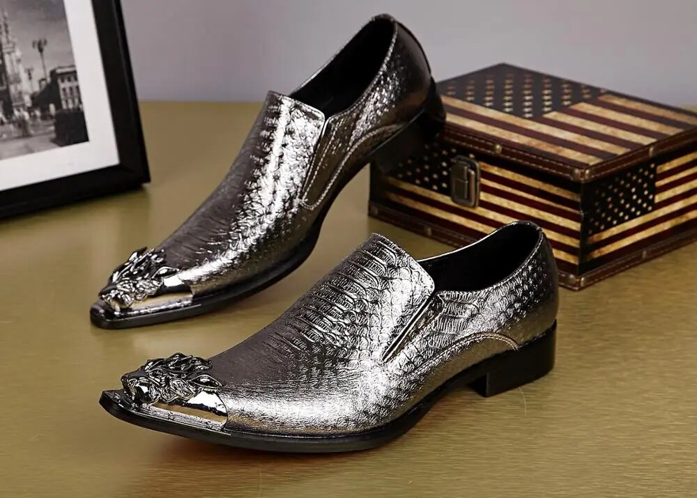 VCSHOES Plus Size Metal Pointed Toe Men Oxfords Shoes Business Male Silvery Scale Brogue Shoes Genuine Leather Man Shoes