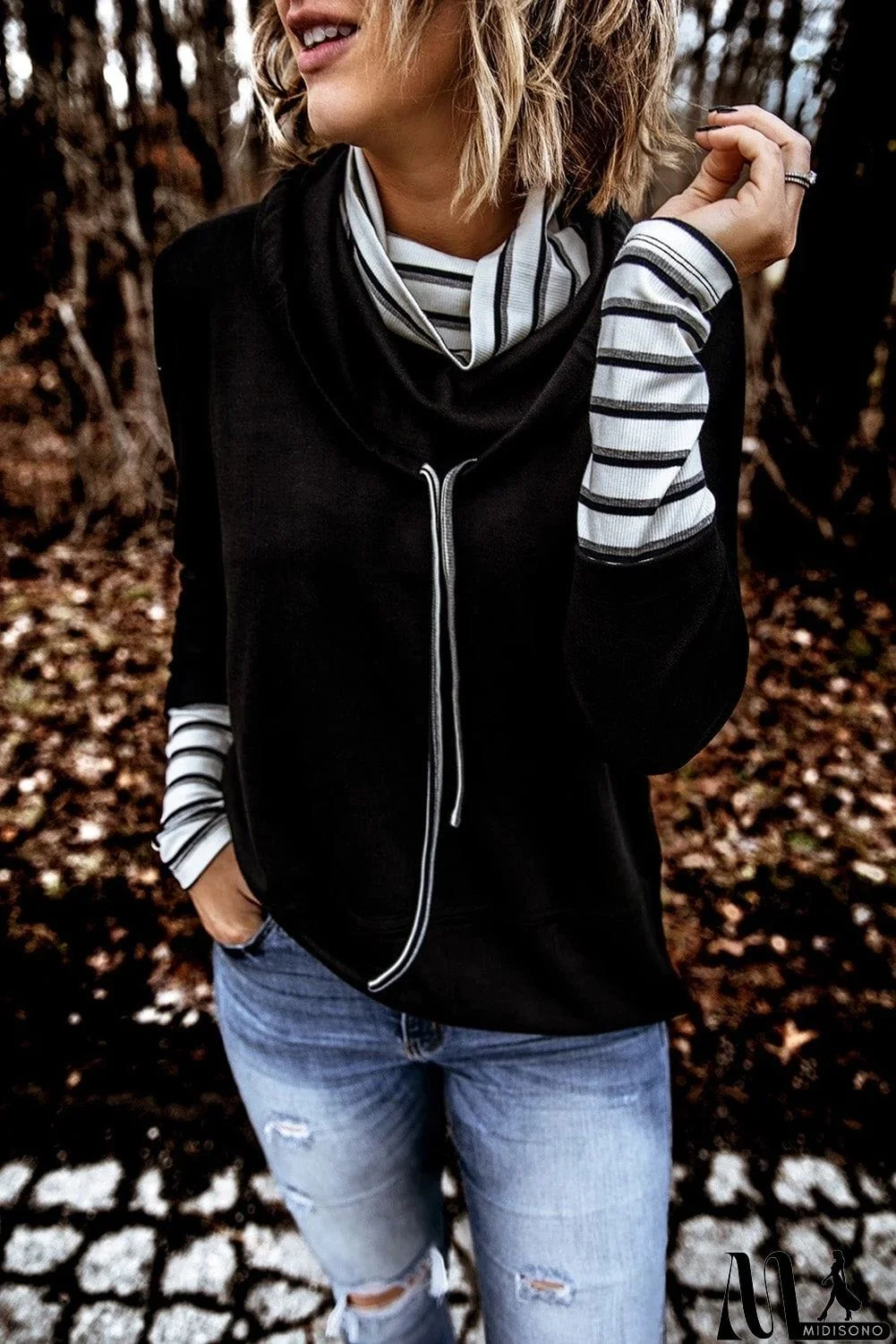 MidiSono - Striped Splicing High Neck Sweatshirt