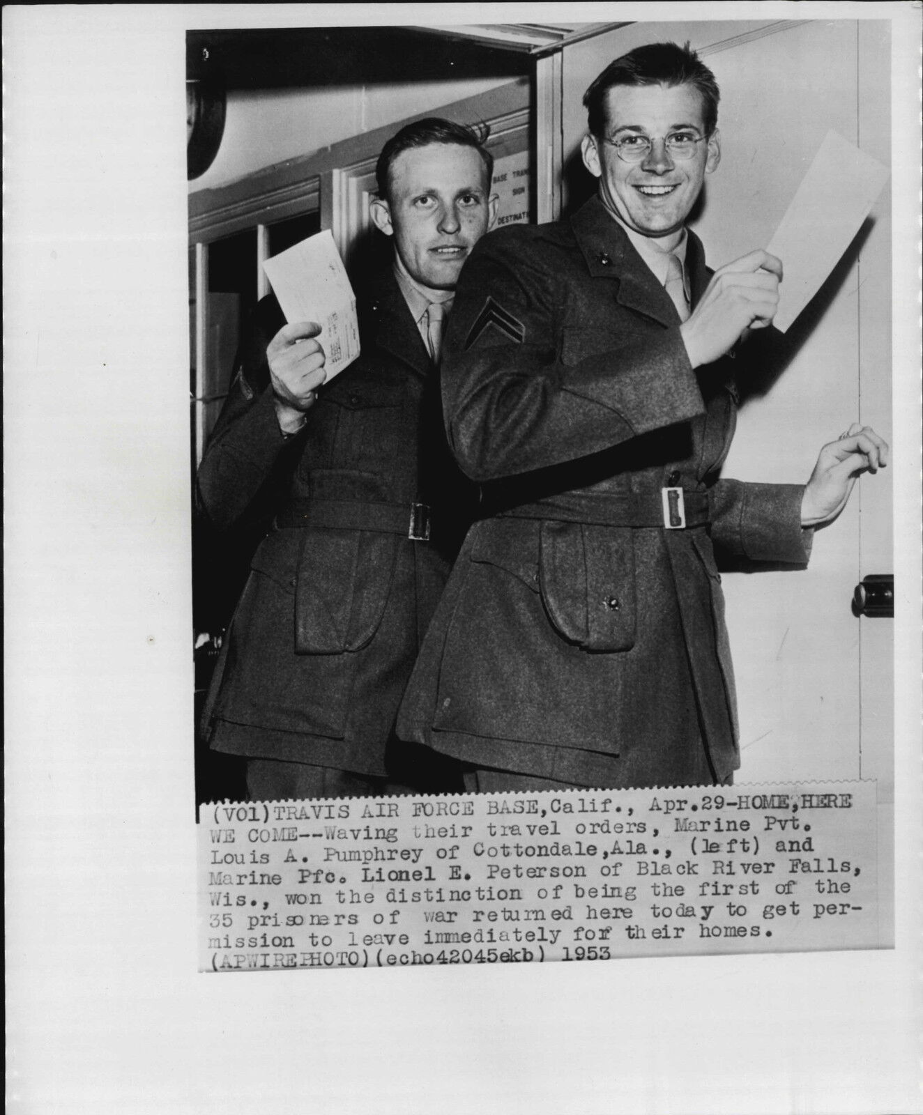 d Prisoner Louis Pumphrey & Lionel Peterson 1953 Korea War Press Photo Poster painting