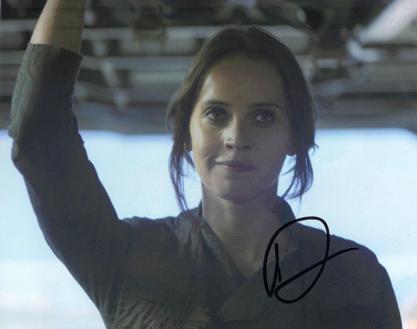 Felicity Jones Signed 10X8 Photo Poster painting Rogue One: A STAR WARS Story AFTAL COA (7221)