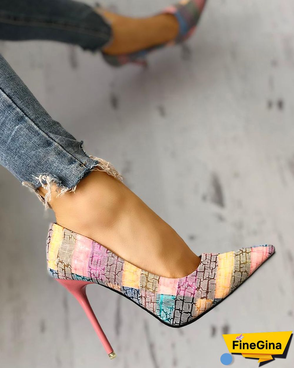 Contrast Color Pointed Toe Thin Heels