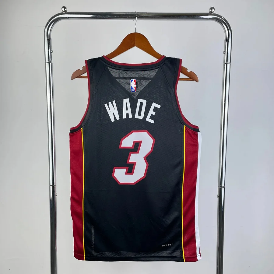 Maillot De Basketball Miami Heat Dwyane Wade N°3 - Adidas - Taille M - Occasion Excellent état