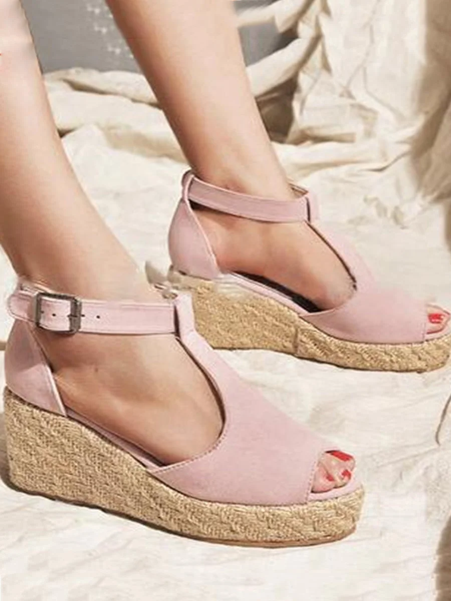 Leopard Printed Buckle Strap Wedge Sandals