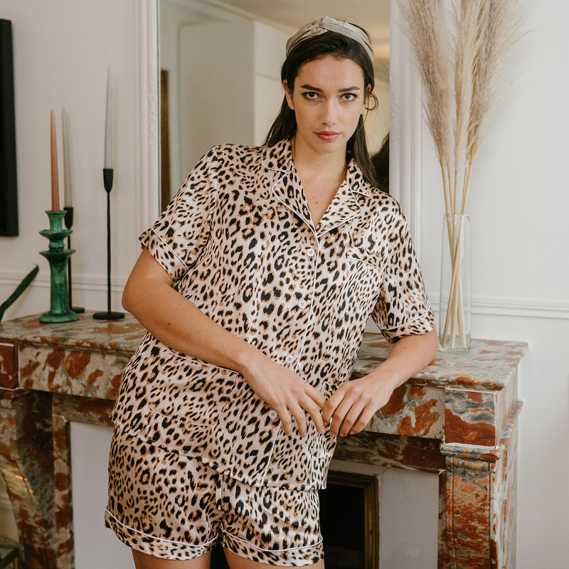 19 MOMME Pyjama en soie sexy à imprimé léopard Prémium- SOIE PLUS