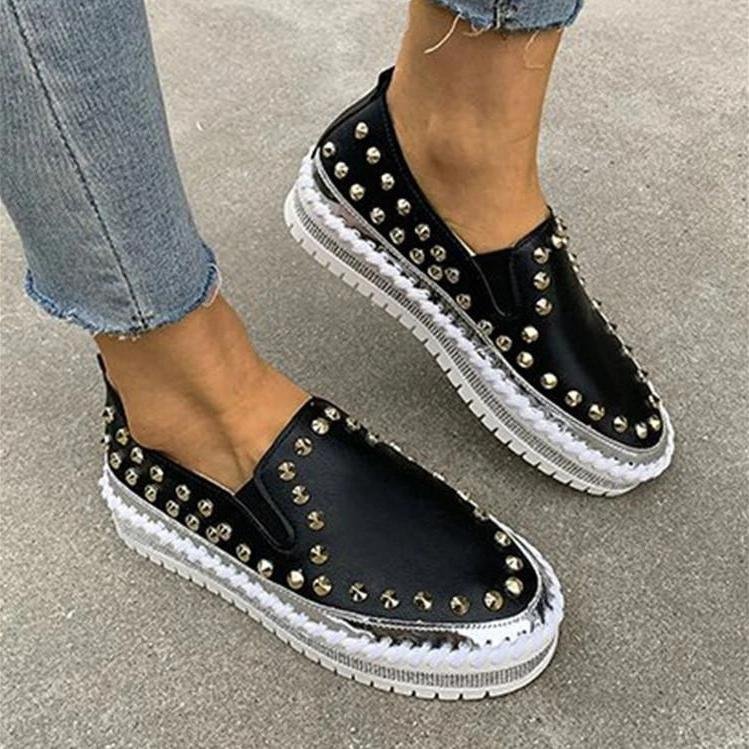 Large Size Stitching Fashion Rivet Decor Comfy Wearable Slip On Casual Platform Shoes -loafers