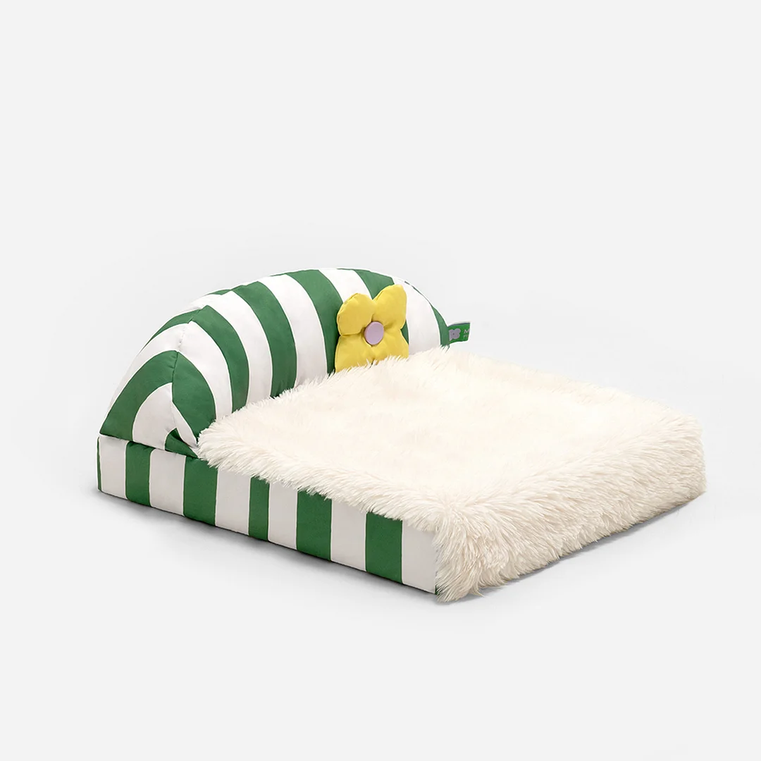 Plush Sweet Sleeping Pet Bed  Mewoofun