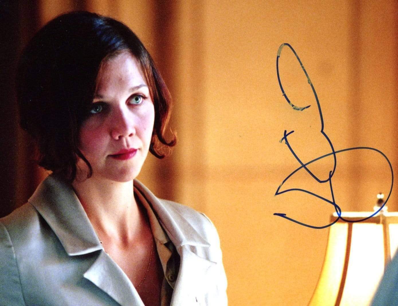 Maggie Gyllenhaal ACTRESS autograph, In-Person signed Photo Poster painting