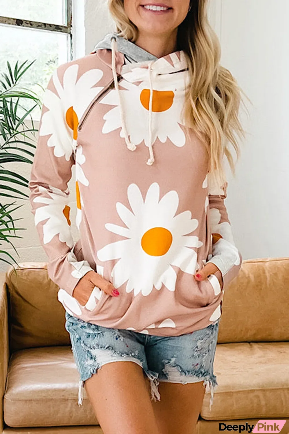 Pink Daisy Print Zipped Doublehood Sweatshirt