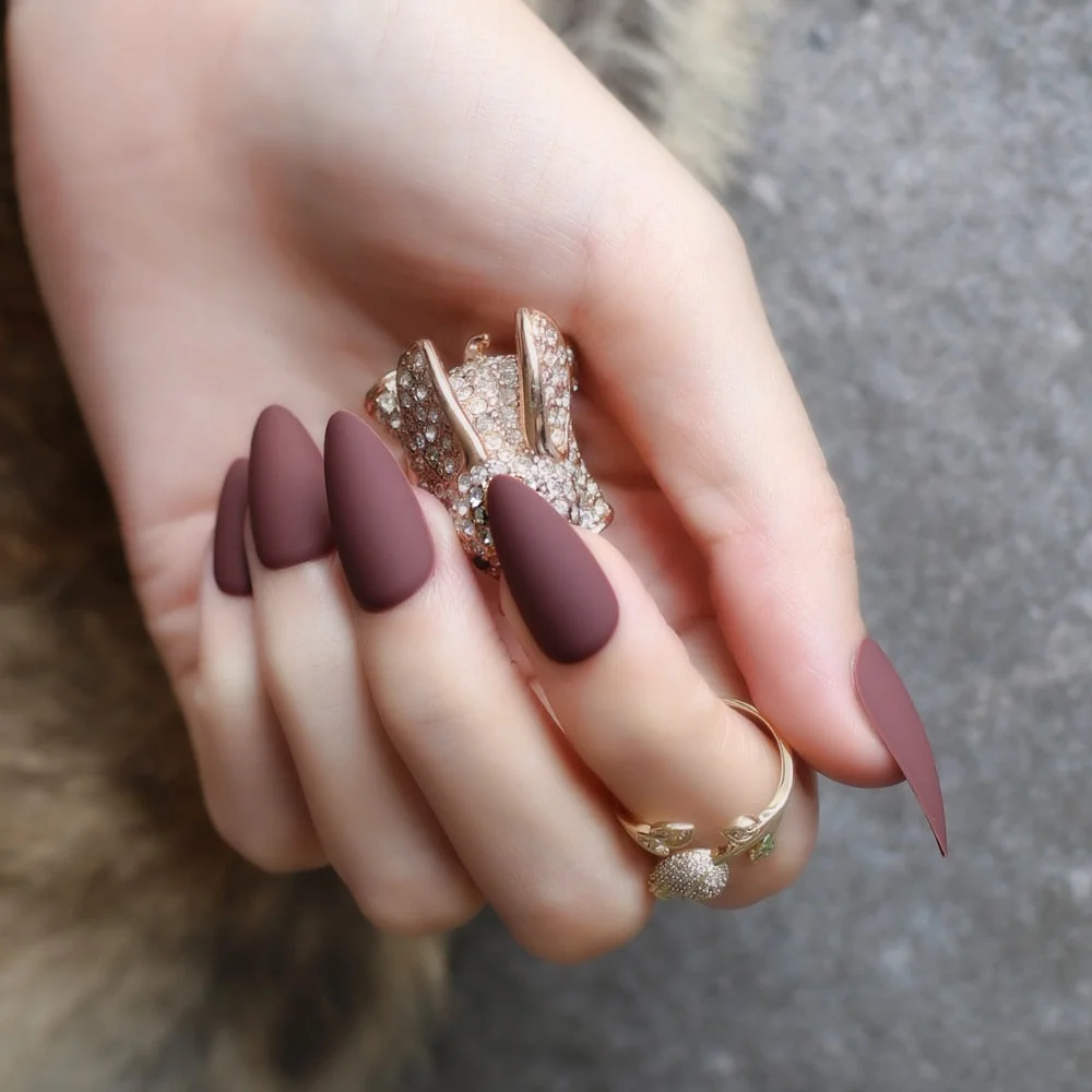 Matte false nails Water droplets wedding nails burgundy stiletto Fake nails blue coffee 28pcs full set nude-Nail Inspo