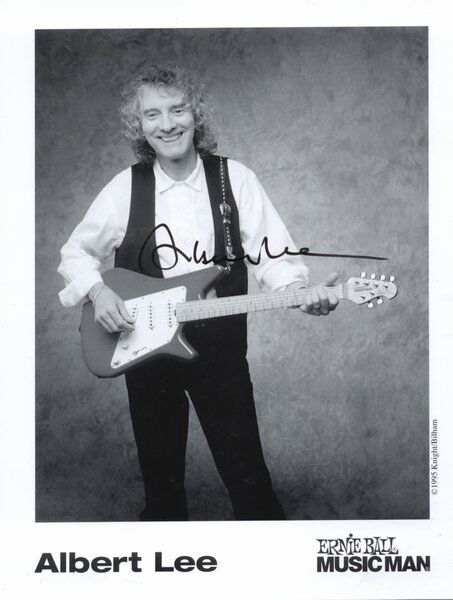 Albert Lee 1943- genuine autograph 8x11