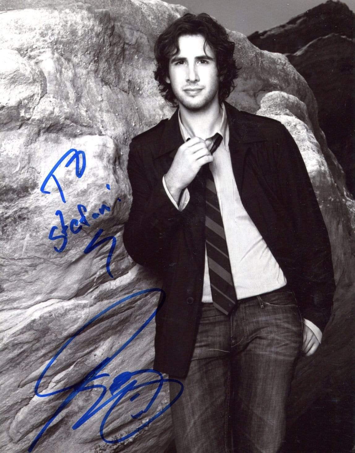 Josh Groban ACTOR SINGER SONGWRITER autograph, In-Person signed Photo Poster painting