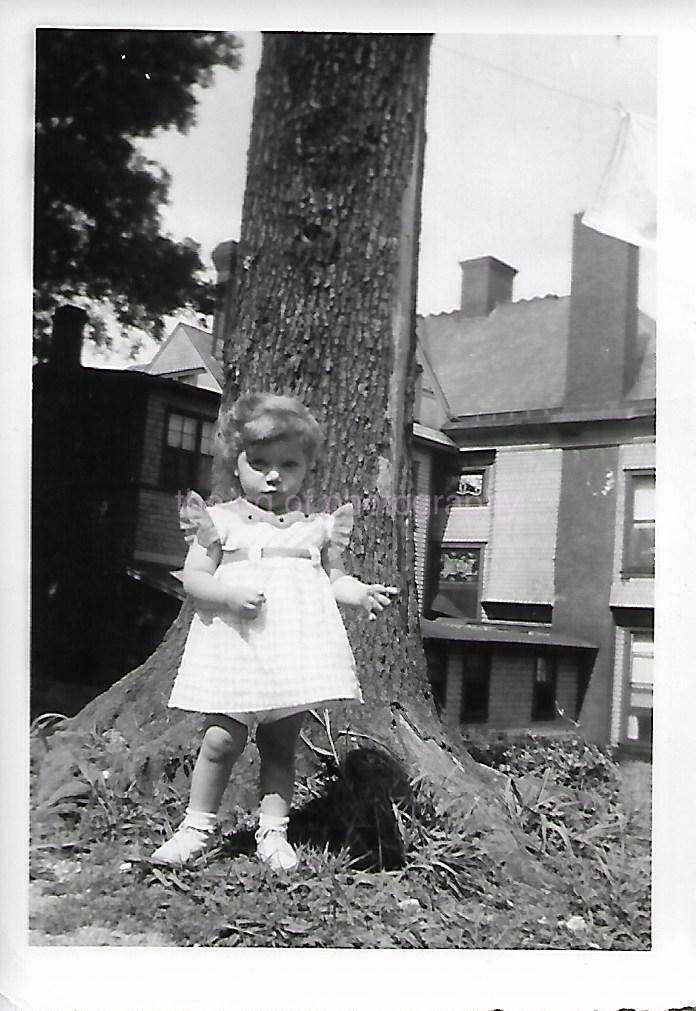 LITTLE CHILD Vintage FOUND Photo Poster painting Girl bwOriginal Snapshot 012 4 E