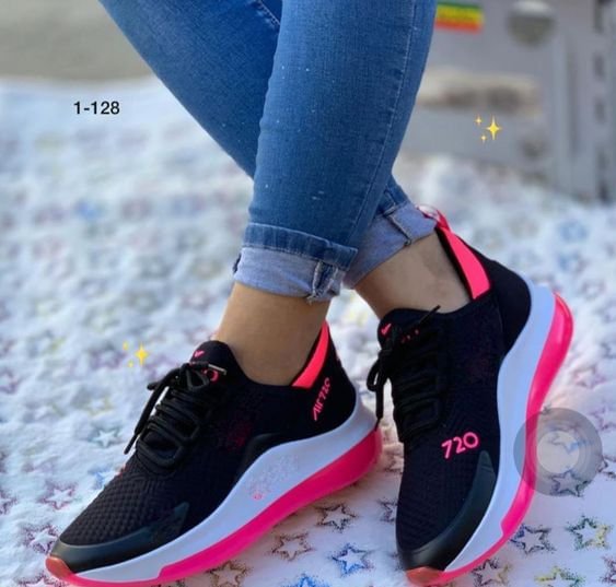 Women's Sneakers