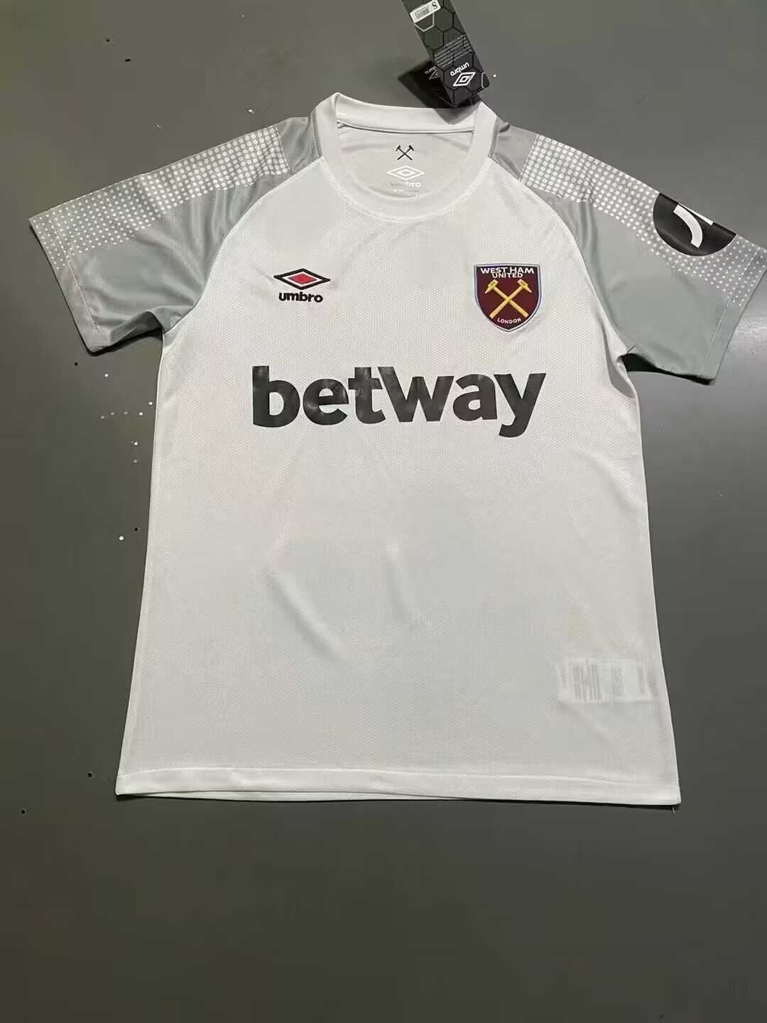 24/25 West Ham United Away Football Shirt Thai Quality