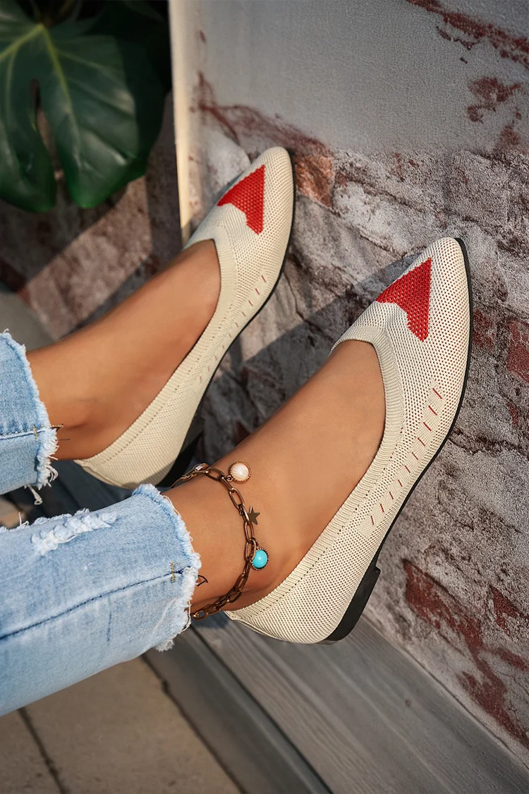 Colorblock Heart Pattern Knitted Pointed Toe Causal Flats