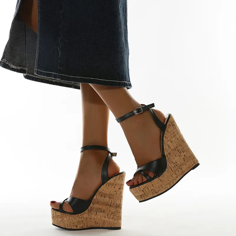 Churchf Churchf Spring 2023 Classic Simple Hege Sandals DG3002 Is Made 35-42
