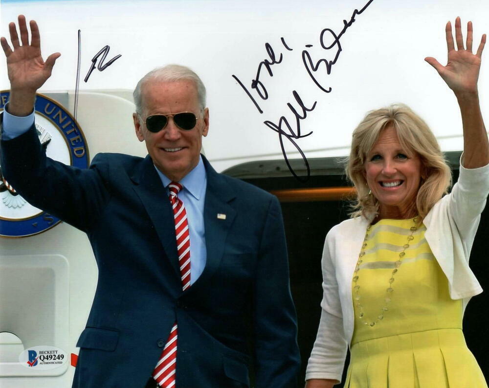 PRESIDENT JOE BIDEN & FIRST LADY JILL BIDEN SIGNED AUTOGRAPH 8X10 Photo Poster painting BECKETT