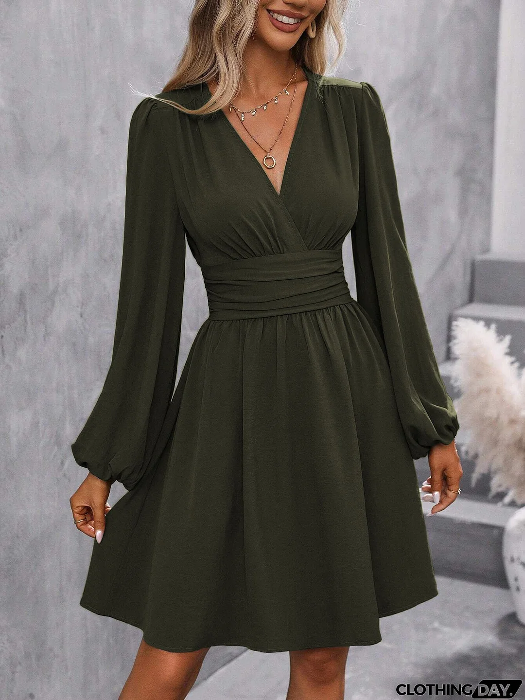 V Neck Puff Sleeve Slit Hem Mini Dress