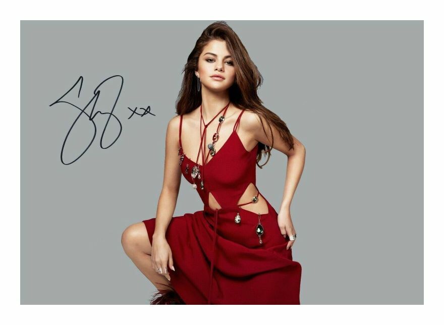 SELENA GOMEZ AUTOGRAPH SIGNED PP Photo Poster painting POSTER