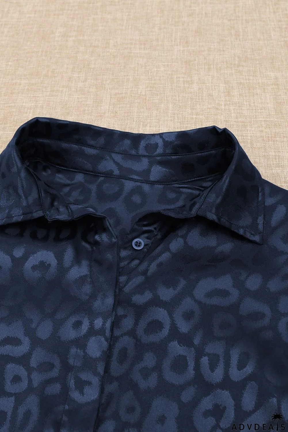 Turn-down Collar Embossed Button Shirt