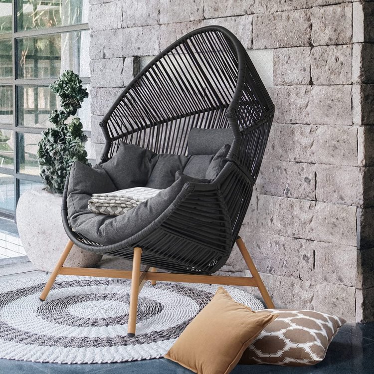 Outdoor & Indoor Wicker Egg Chair 