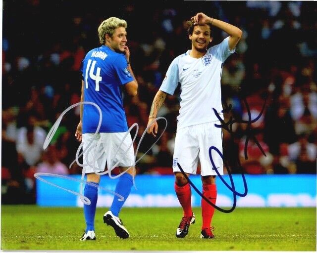 Niall Horan + Louis Tomlinson Signed 1D One Direction Soccer 8x10 inch Photo Poster painting