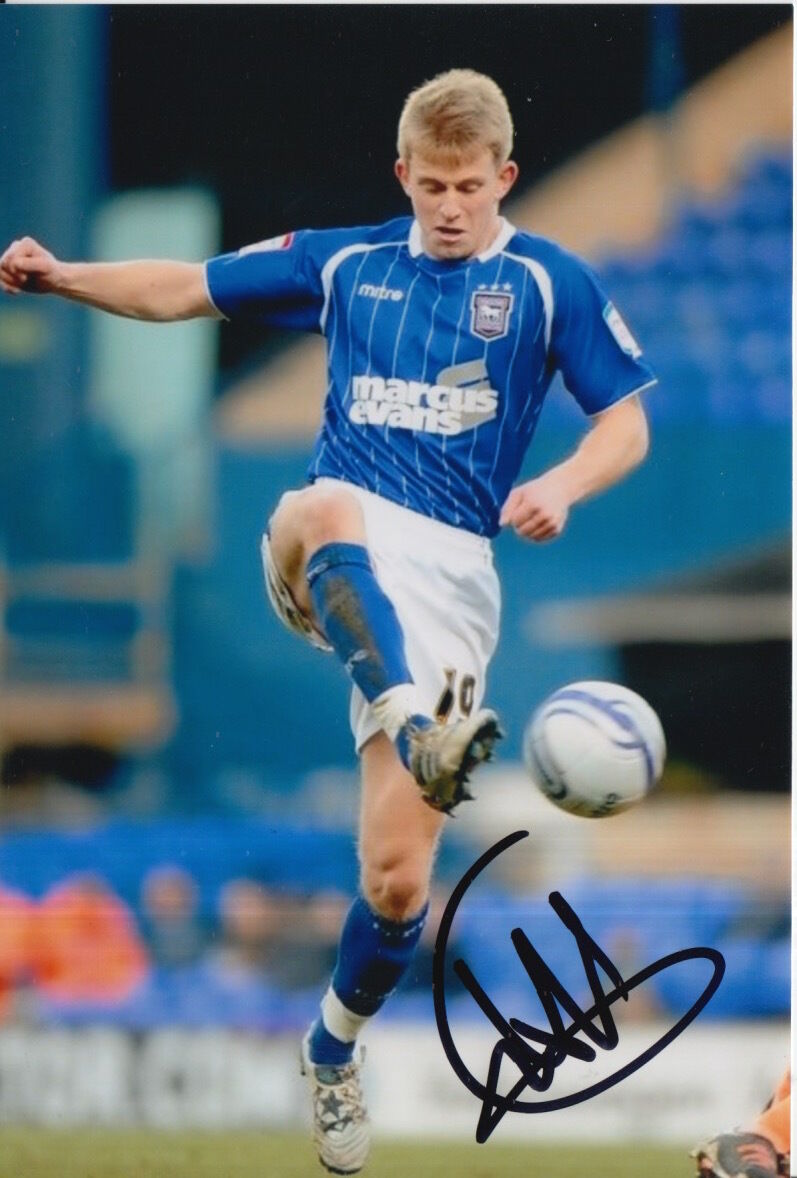 IPSWICH TOWN HAND SIGNED LUKE HYAM 6X4 Photo Poster painting 1.