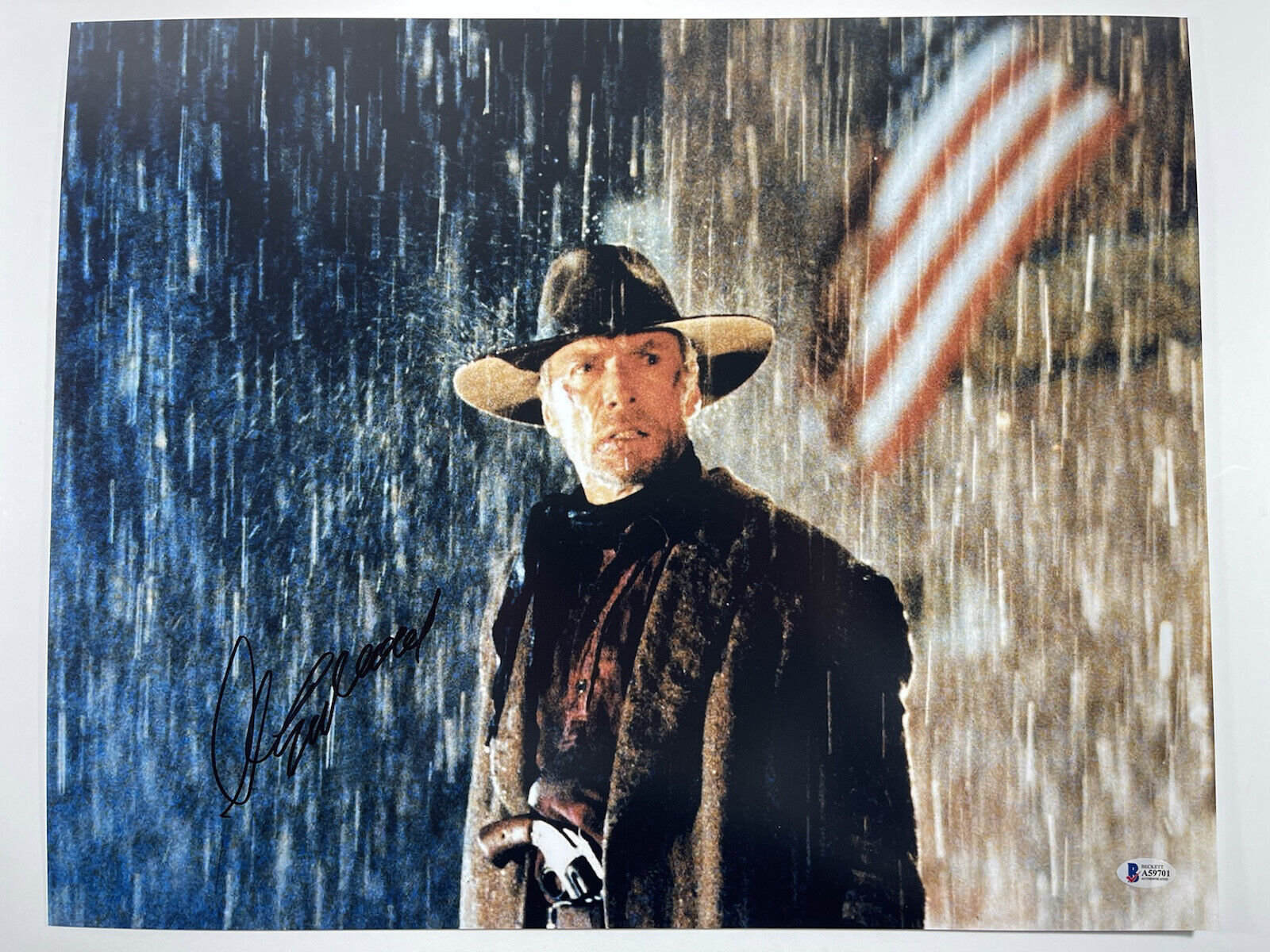 CLINT EASTWOOD SIGNED UNFORGIVEN 16x20 Photo Poster painting AUTHENTIC BECKETT BAS LOA #A59701