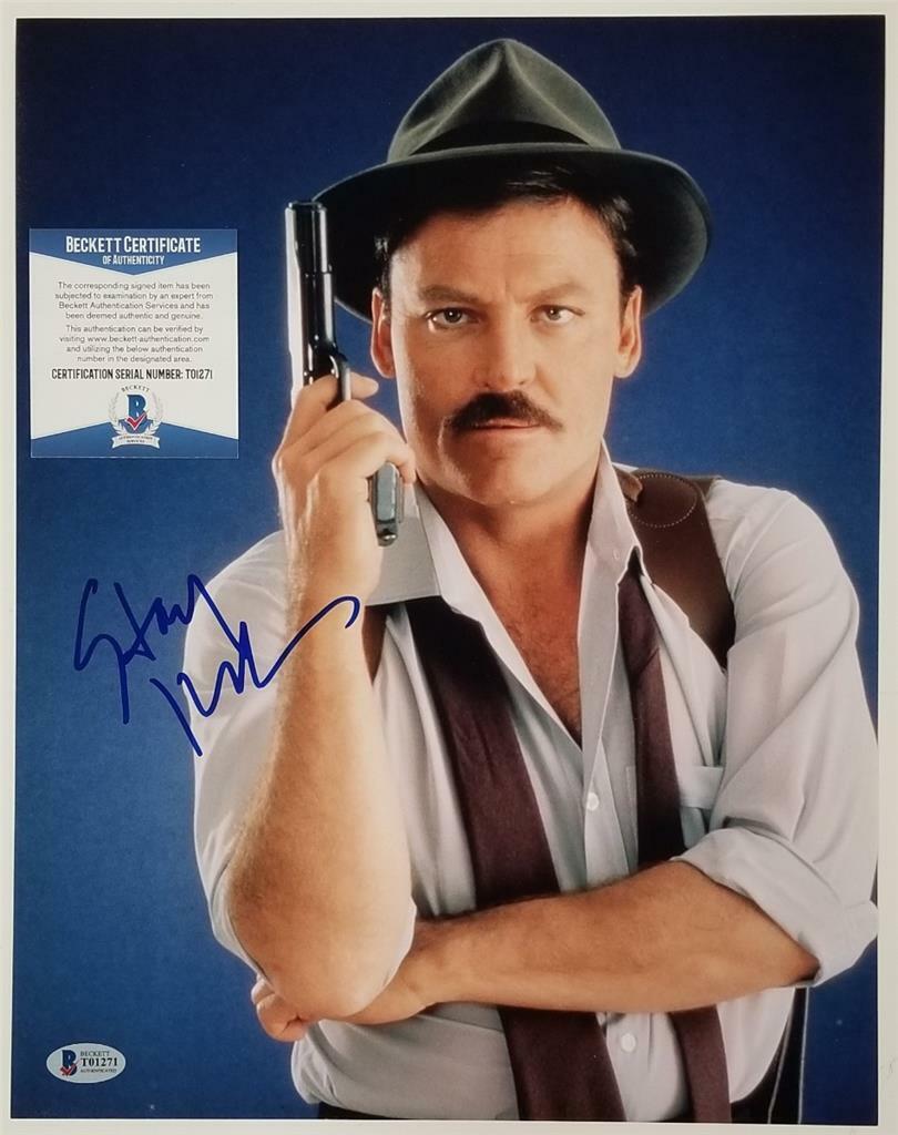 Stacy Keach signed Mike Hammer 11x14 Photo Poster painting Autograph (B) ~ Beckett BAS COA
