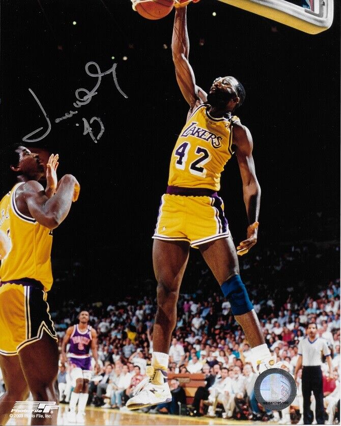 *JAMES WORTHY*SIGNED*AUTOGRAPHED*Photo Poster painting*LOS ANGELES*LAKERS*NBA*BASKETBALL*HOF*COA