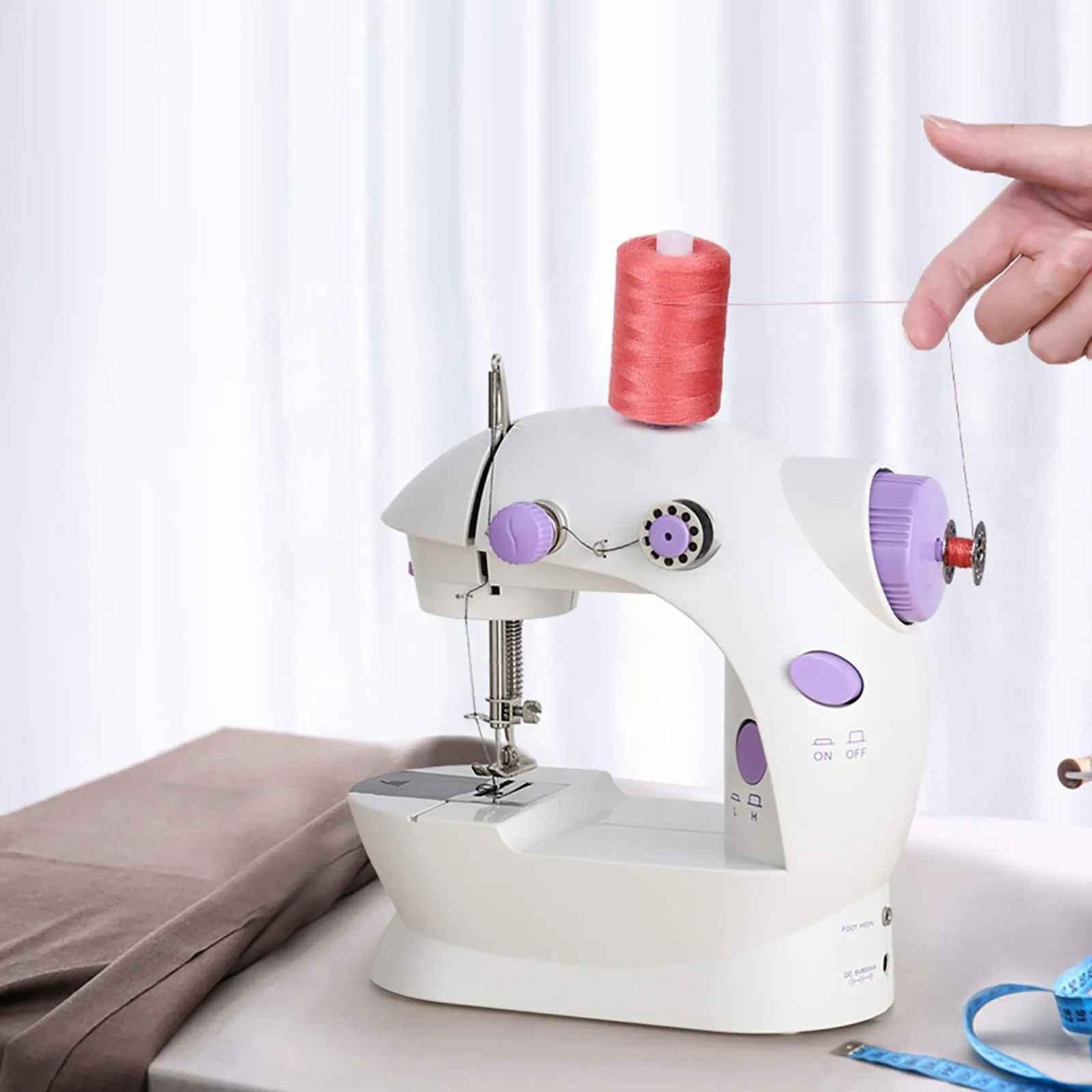 Mini Sewing Machine Electric Sewing Machine Portable Sewing Kit with ...