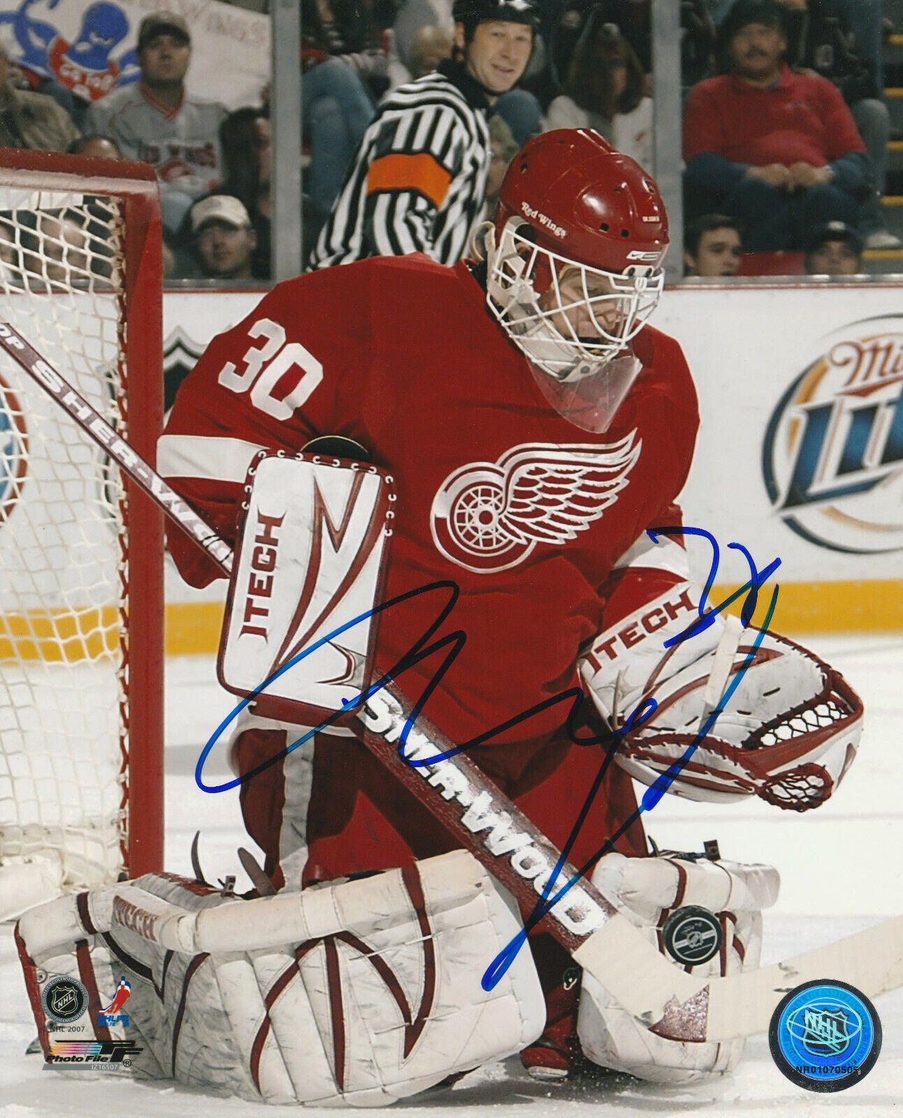 CHRIS OSGOOD SIGNED DETROIT RED WINGS GOALIE 8x10 Photo Poster painting #1 Autograph