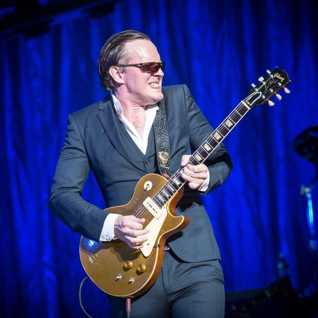 Joe Bonamassa 8x10 Picture Simply Stunning Photo Poster painting Gorgeous Celebrity #6