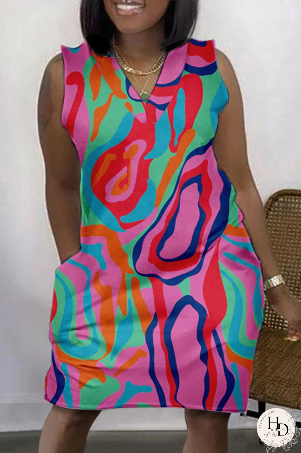 Black Fashion Casual Print Patchwork V Neck Sleeveless Plus Size Dress