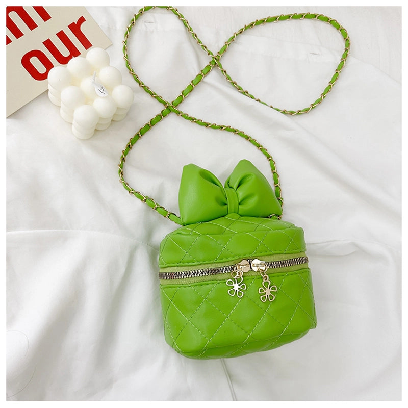 Women’s Medium Pu Leather Solid Color Classic Style Streetwear Square Zipper Crossbody Bag