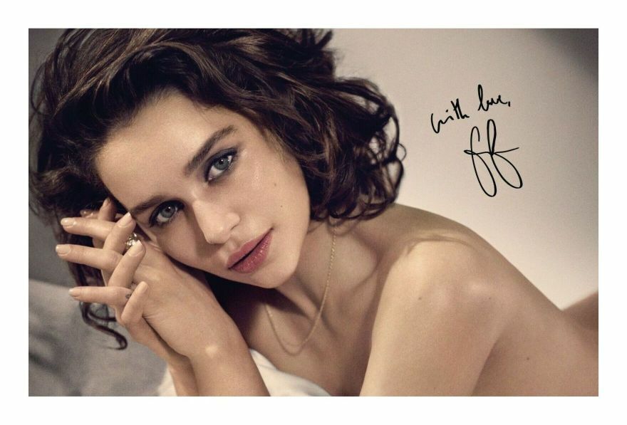 EMELIA CLARKE AUTOGRAPH SIGNED PP Photo Poster painting POSTER