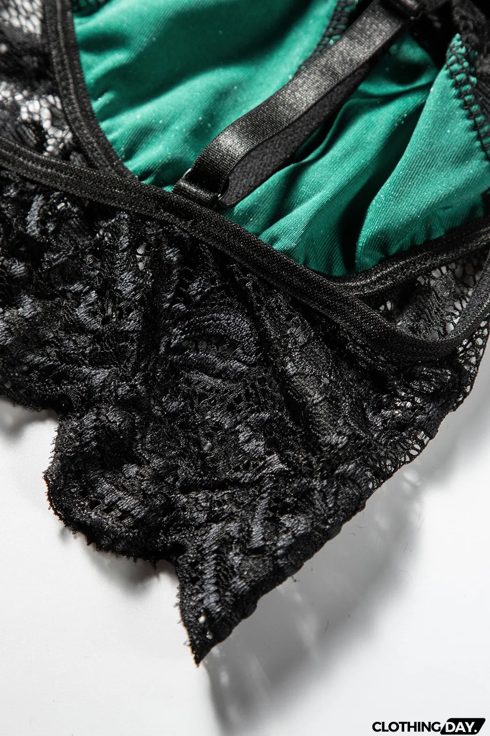 Green Strappy Lace Velvet Bralette Set